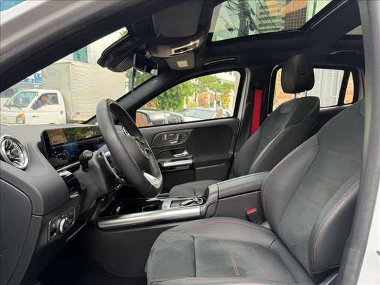 MERCEDES-BENZ-GLA 35 AMG-2024