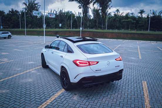 MERCEDES-BENZ-GLE 63 AMG-4.0 V8 BITURBO GASOLINA COUPÉ S 4MATIC 9G-TRONIC MERCEDES-BENZ-GLE 63 AMG-2022