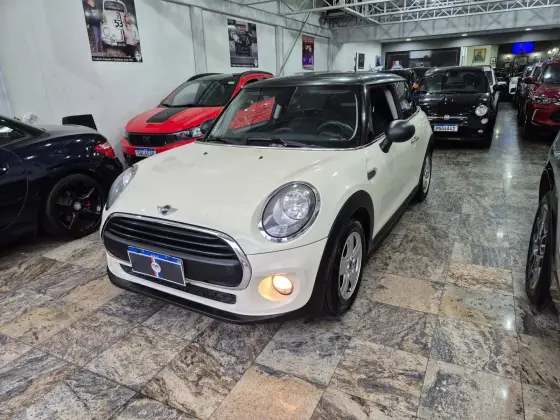 MINI ONE 1.2 12V TURBO GASOLINA 2P MANUAL MINI ONE 1.2 12V TURBO GASOLINA 2P MANUAL