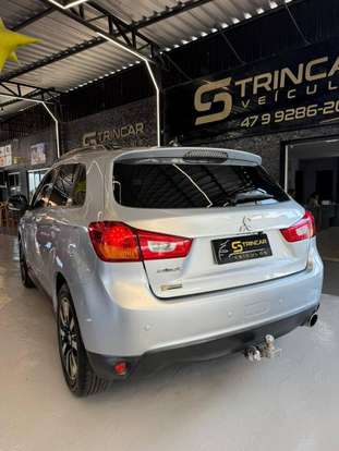 MITSUBISHI-ASX-2015