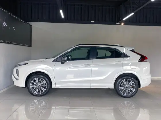 MITSUBISHI ECLIPSE CROSS 1.5 MIVEC TURBO GASOLINA RUSH CVT MITSUBISHI ECLIPSE CROSS 1.5 MIVEC TURBO GASOLINA RUSH CVT