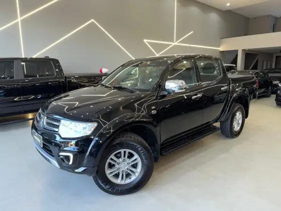 MITSUBISHI L200 TRITON 3.2 HPE 4X4 CD 16V TURBO INTERCOOLER DIESEL 4P AUTOMÁTICO MITSUBISHI L200 TRITON 3.2 HPE 4X4 CD 16V TURBO INTERCOOLER DIESEL 4P AUTOMÁTICO