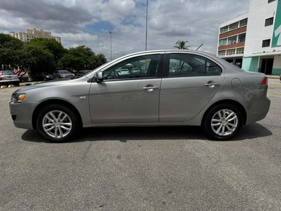 MITSUBISHI-LANCER-2.0 HL 16V GASOLINA 4P AUTOMÁTICO MITSUBISHI-LANCER-2016