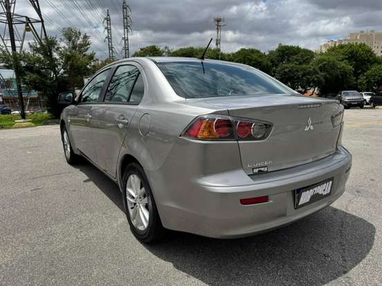 MITSUBISHI-LANCER-2.0 HL 16V GASOLINA 4P AUTOMÁTICO MITSUBISHI-LANCER-2016