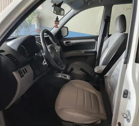 MITSUBISHI-PAJERO-2015