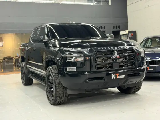 MITSUBISHI TRITON 2.4 BITURBO DIESEL CD HPE 4X4 AUTOMÁTICO