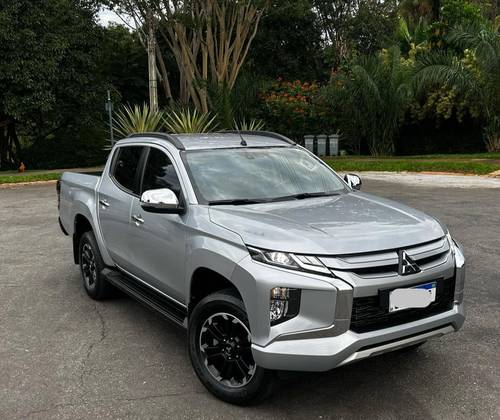 MITSUBISHI L200 TRITON 2.4 16V TURBO DIESEL SPORT HPE CD 4P 4X4 AUTOMÁTICO
