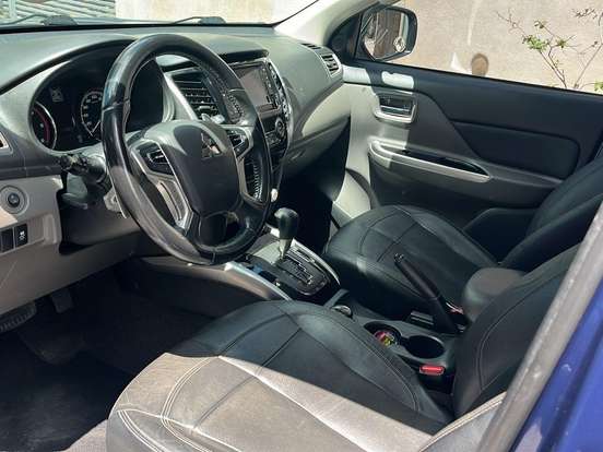 MITSUBISHI-L200 TRITON-2.4 16V TURBO DIESEL SPORT HPE CD 4P 4X4 AUTOMÁTICO MITSUBISHI-L200 TRITON-2019
