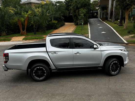 MITSUBISHI-L200 TRITON-2.4 16V TURBO DIESEL SPORT HPE CD 4P 4X4 AUTOMÁTICO MITSUBISHI-L200 TRITON-2022