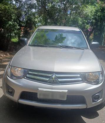 MITSUBISHI L200 TRITON 2.4 HLS 4X2 CD 16V FLEX 4P MANUAL