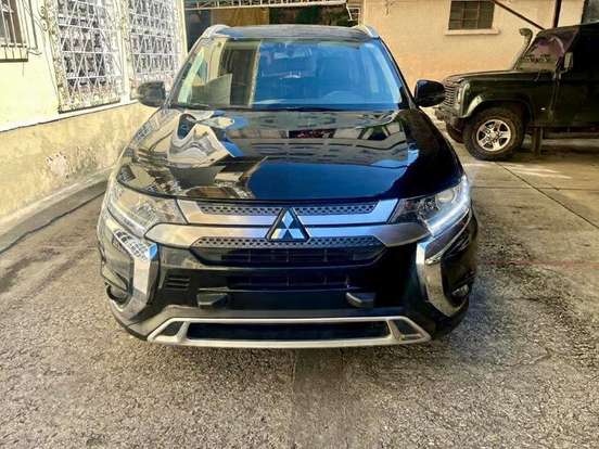 MITSUBISHI-OUTLANDER-2.0 MIVEC GASOLINA HPE AUTOMÁTICO MITSUBISHI-OUTLANDER-2018