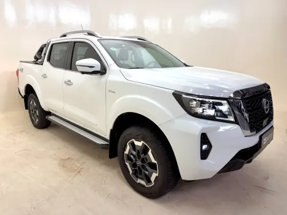 NISSAN FRONTIER 2.3 16V TURBO DIESEL PLATINUM CD 4X4 AUTOMÁTICO NISSAN FRONTIER 2.3 16V TURBO DIESEL PLATINUM CD 4X4 AUTOMÁTICO