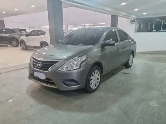 NISSAN VERSA 1.0 12V FLEX 4P MANUAL NISSAN VERSA 1.0 12V FLEX 4P MANUAL