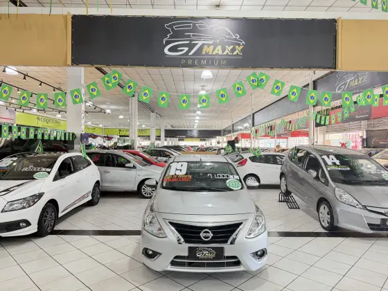NISSAN VERSA 1.6 16V FLEXSTART SL 4P XTRONIC NISSAN VERSA 1.6 16V FLEXSTART SL 4P XTRONIC