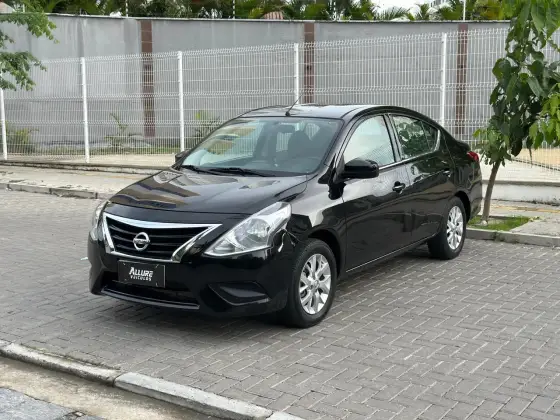 NISSAN VERSA 1.6 16V FLEXSTART SV 4P XTRONIC NISSAN VERSA 1.6 16V FLEXSTART SV 4P XTRONIC