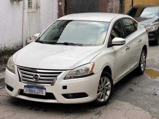 NISSAN SENTRA 2.0 SV 16V FLEX 4P AUTOMÁTICO