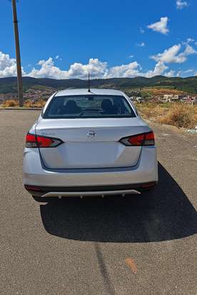 NISSAN-VERSA-2023