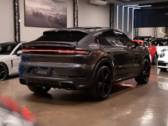 PORSCHE-CAYENNE-2025