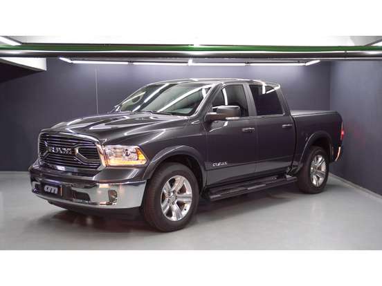 RAM-CLASSIC-5.7 V8 GASOLINA LARAMIE CD 4X4 AUTOMÁTICO RAM-CLASSIC-2023