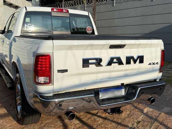 RAM-1500-5.7 V8 GASOLINA LIMITED CD 4X4 AUTOMÁTICO RAM-1500-2023