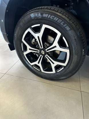 RENAULT-DUSTER-2024