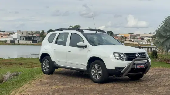 RENAULT DUSTER 2.0 16V HI-FLEX DYNAMIQUE 4WD MANUAL RENAULT DUSTER 2.0 16V HI-FLEX DYNAMIQUE 4WD MANUAL