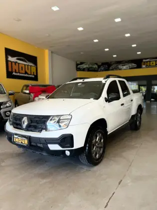 RENAULT OROCH 1.6 16V SCE FLEX INTENSE MANUAL RENAULT OROCH 1.6 16V SCE FLEX INTENSE MANUAL