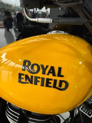 ROYAL ENFIELD METEOR 350 FIREBALL ROYAL ENFIELD METEOR 350 FIREBALL