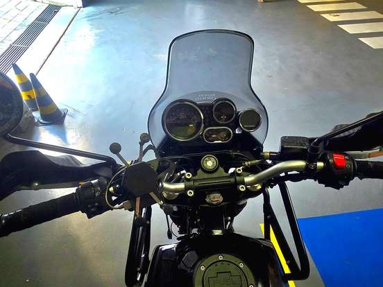 ROYAL ENFIELD-HIMALAYAN ROYAL ENFIELD-HIMALAYAN-2022