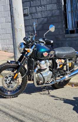 ROYAL ENFIELD-INTERCEPTOR-2024