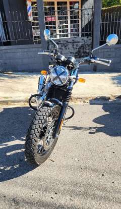 ROYAL ENFIELD-INTERCEPTOR-2024