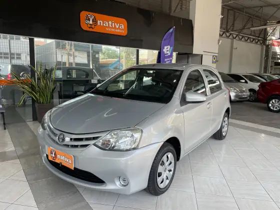 TOYOTA ETIOS 1.3 X 16V FLEX 4P MANUAL TOYOTA ETIOS 1.3 X 16V FLEX 4P MANUAL
