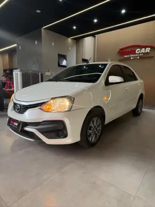 TOYOTA ETIOS 1.5 XS SEDAN 16V FLEX 4P AUTOMÁTICO