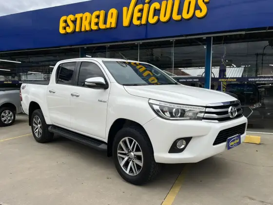 TOYOTA HILUX 2.7 SRV 4X4 CD 16V FLEX 4P AUTOMÁTICO TOYOTA HILUX 2.7 SRV 4X4 CD 16V FLEX 4P AUTOMÁTICO