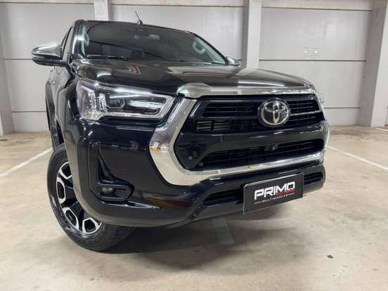 TOYOTA-HILUX-2.8 D-4D TURBO DIESEL CD SRX 4X4 AUTOMÁTICO TOYOTA-HILUX-2024