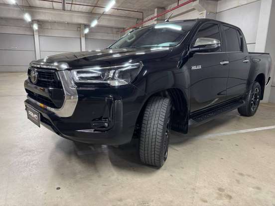 TOYOTA-HILUX-2024