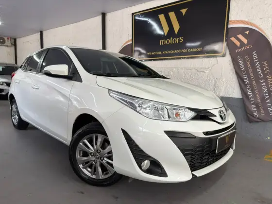 TOYOTA YARIS 1.3 16V FLEX XL PLUS TECH MULTIDRIVE TOYOTA YARIS 1.3 16V FLEX XL PLUS TECH MULTIDRIVE