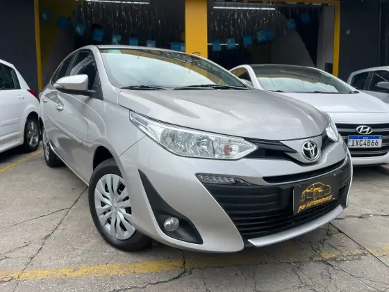 TOYOTA YARIS 1.5 16V FLEX SEDAN XL MULTIDRIVE TOYOTA YARIS 1.5 16V FLEX SEDAN XL MULTIDRIVE
