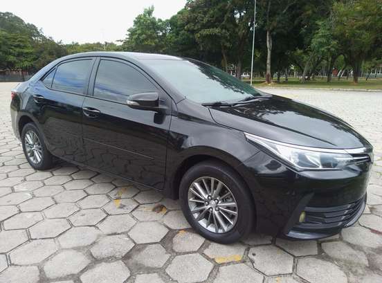 TOYOTA-COROLLA-2018