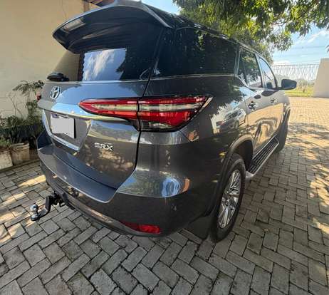 TOYOTA-HILUX SW4-2022