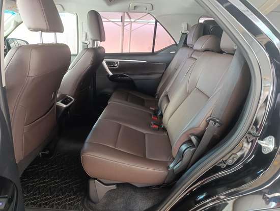 TOYOTA-HILUX SW4-2019