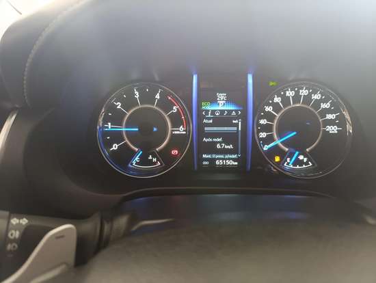 TOYOTA-HILUX SW4-2019