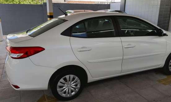 TOYOTA-YARIS-2020
