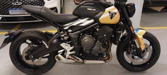 TRIUMPH-TRIDENT 660-2025