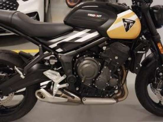 TRIUMPH-TRIDENT 660 TRIUMPH-TRIDENT 660-2025