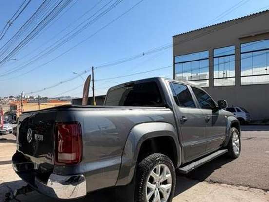 VOLKSWAGEN-AMAROK-3.0 V6 TDI DIESEL HIGHLINE CD 4MOTION AUTOMÁTICO VOLKSWAGEN-AMAROK-2017