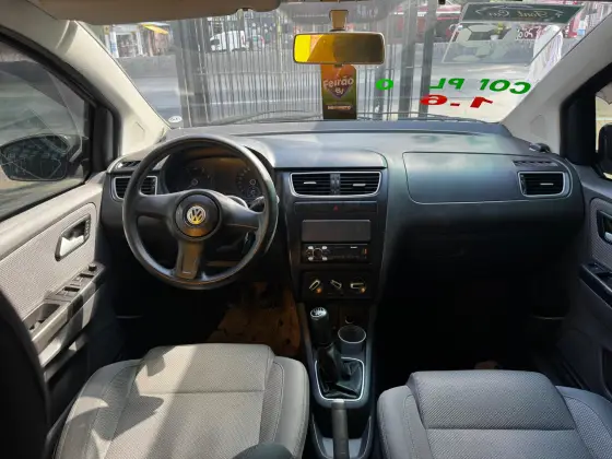 VOLKSWAGEN FOX 1.6 MI 8V FLEX 4P MANUAL VOLKSWAGEN FOX 1.6 MI 8V FLEX 4P MANUAL