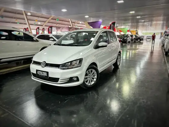 VOLKSWAGEN FOX 1.6 MSI TOTAL FLEX CONNECT 4P MANUAL VOLKSWAGEN FOX 1.6 MSI TOTAL FLEX CONNECT 4P MANUAL
