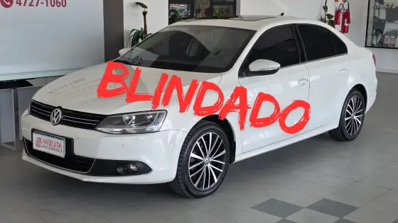 VOLKSWAGEN JETTA 2.0 TSI HIGHLINE 200CV GASOLINA 4P TIPTRONIC VOLKSWAGEN JETTA 2.0 TSI HIGHLINE 200CV GASOLINA 4P TIPTRONIC