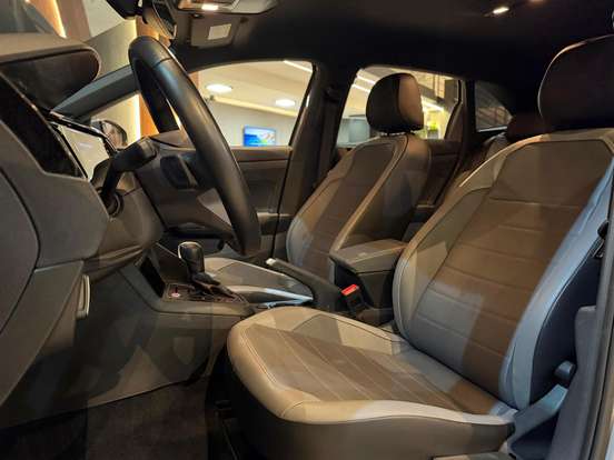 VOLKSWAGEN-NIVUS-1.0 200 TSI TOTAL FLEX HIGHLINE AUTOMÁTICO VOLKSWAGEN-NIVUS-2020